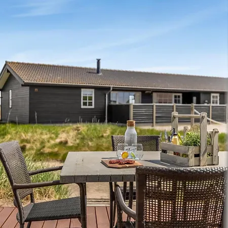 펜션 Eldora - 1-4km From The Sea By Interhome