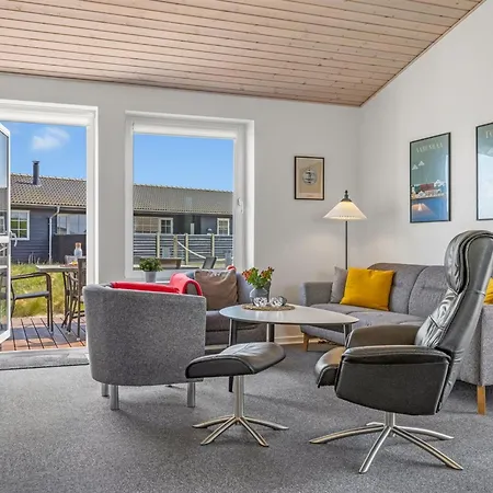 펜션 Eldora - 1-4km From The Sea By Interhome